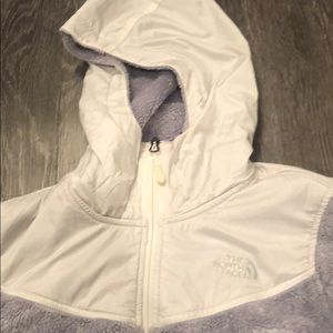 Northface hooded fuzzy jacket🗻